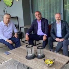 Abdurrahim Albayrak'tan Mustafa Cengiz'e hasta ziyareti