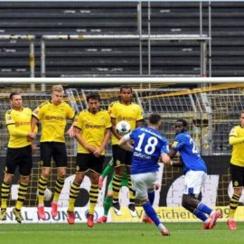 Almanlar, Bundesliga'daki temas görüntülerini es geçmedi