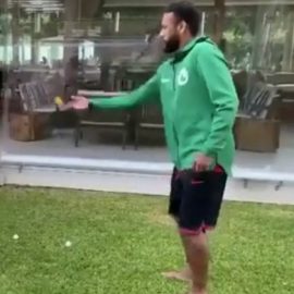 Neymar'dan oğluna yumurta şakası