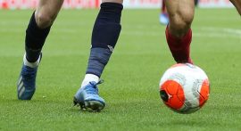 İngiltere'de 10 maça seyirci alınacak