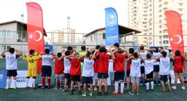 Paris Saint-Germain Mersin'de futbol akademisi açtı
