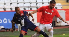 Antalyaspor'un üç yeni transferi ilkleri yaşadı