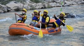 Türkiye Rafting Şampiyonası Hakkari'de devam ediyor