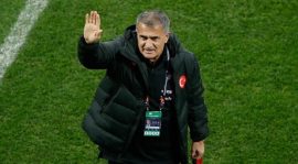 Şenol Güneş, A Milli Takım'la 69. maçında
