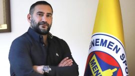 Menemenspor'da Ümit Karan imzaladı