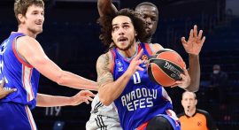Shane Larkin'den 1500. sayı