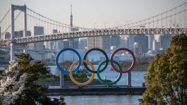 IOC Üyesi Pound olimpiyatların düzenleneceğinden "emin olamıyor"