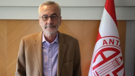Antalyaspor Başkanı Yılmaz görevi bırakıyor