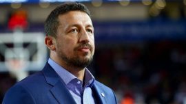 TBF Başkanı Hidayet Türkoğlu, Anadolu Efes'i kutladı