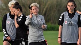 Beşiktaş Kadın Futbol Takımı Bahar Özgüvenç'le yollarını ayırdı