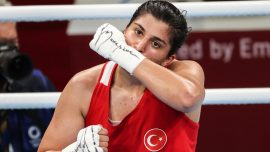 Milli boksör Busenaz Sürmeneli TRT Haber'e konuşuyor