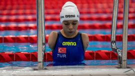 Tokyo'da dört milli yüzücü finale kaldı