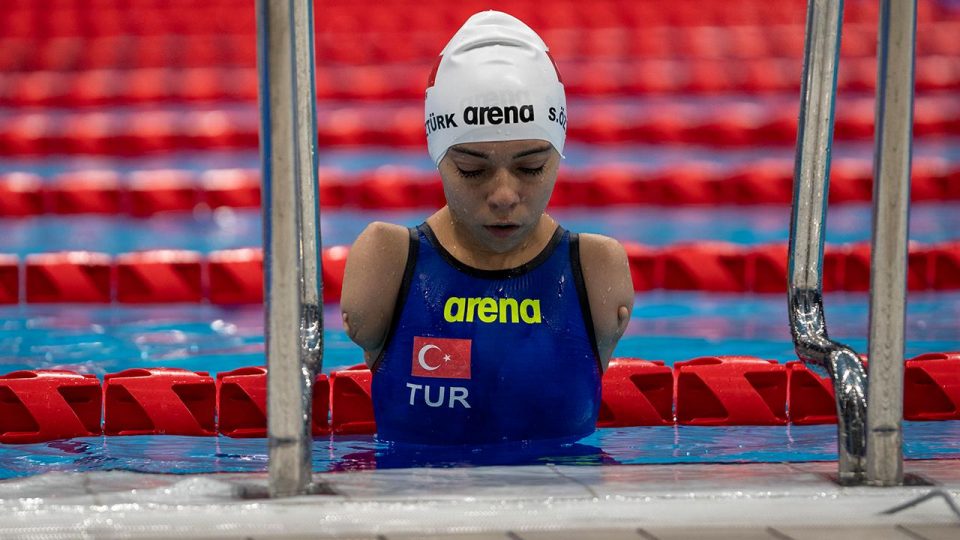 Tokyo’da dört milli yüzücü finale kaldı