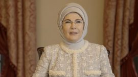 Emine Erdoğan'dan Filenin Sultanları'na tebrik