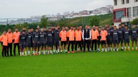 Trabzonspor'da Abdullah Avcı 19 yaş altı futbolcularıyla buluştu