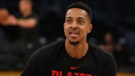NBA oyuncusu CJ McCollum'a akciğer sönmesi teşhisi konuldu