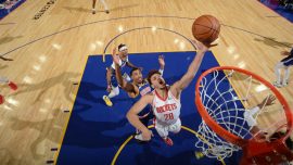 NBA'de Alperen'in takımı Rockets deplasmanında kazandı