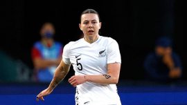 Kendi kalesine 3 gol attı