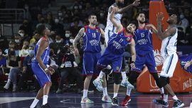 Anadolu Efes, Bitci Baskonia takımına konuk olacak