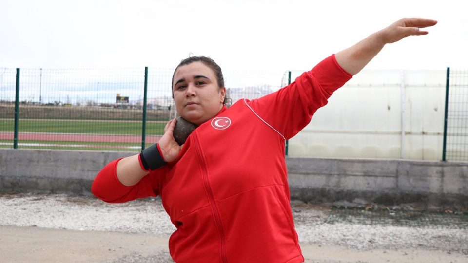 İşitme engelli milli gülleci Fatma Gül’ün hedefi olimpiyat madalyası