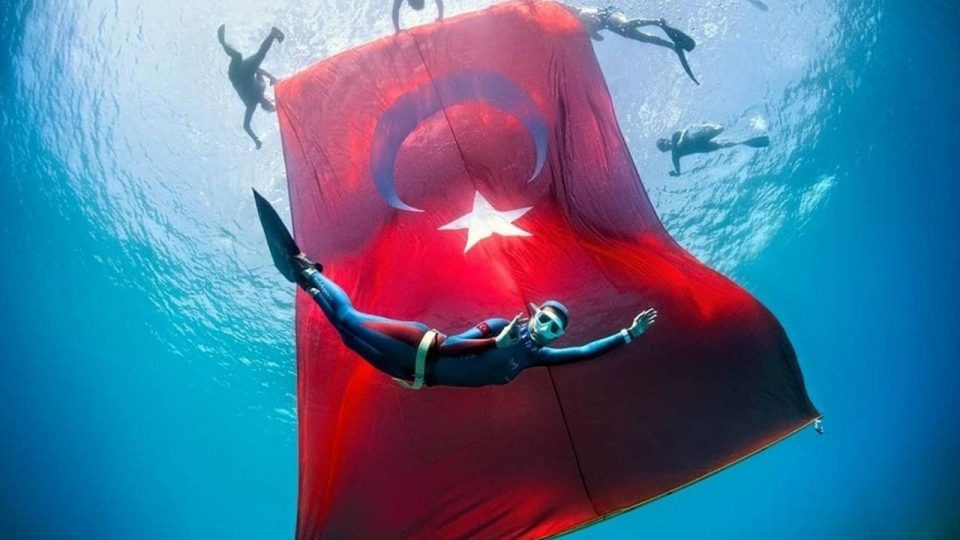Serbest dalış rekortmeni Birgül Erken “yetenek avı”na çıktı