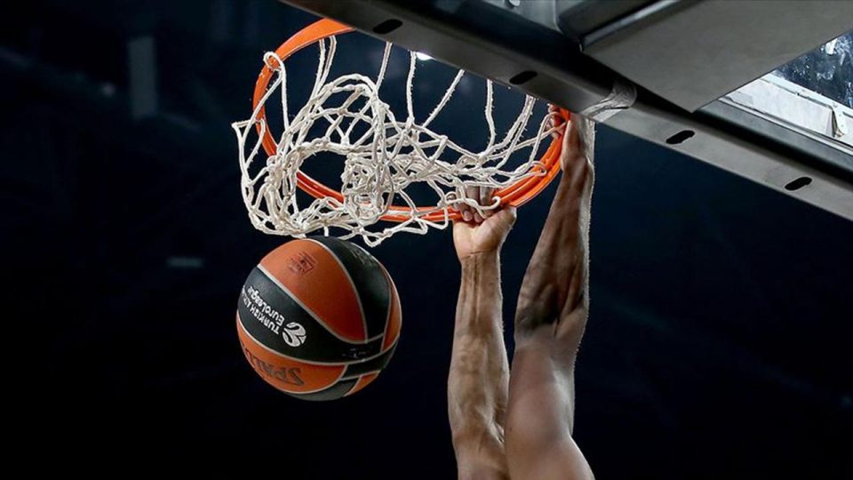 Basketbolda erteleme maçları oynanacak
