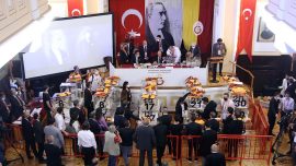 Galatasaray'da seçim belirsizliği yaşanıyor