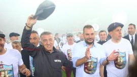 Ahmet Ağaoğlu'ndan taraftarlara teşekkür