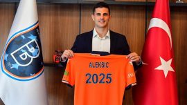 Başakşehir'de Aleksic'in sözleşmesi uzatıldı
