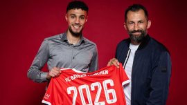 Bayern Münih Noussair Mazraoui'yi transfer etti
