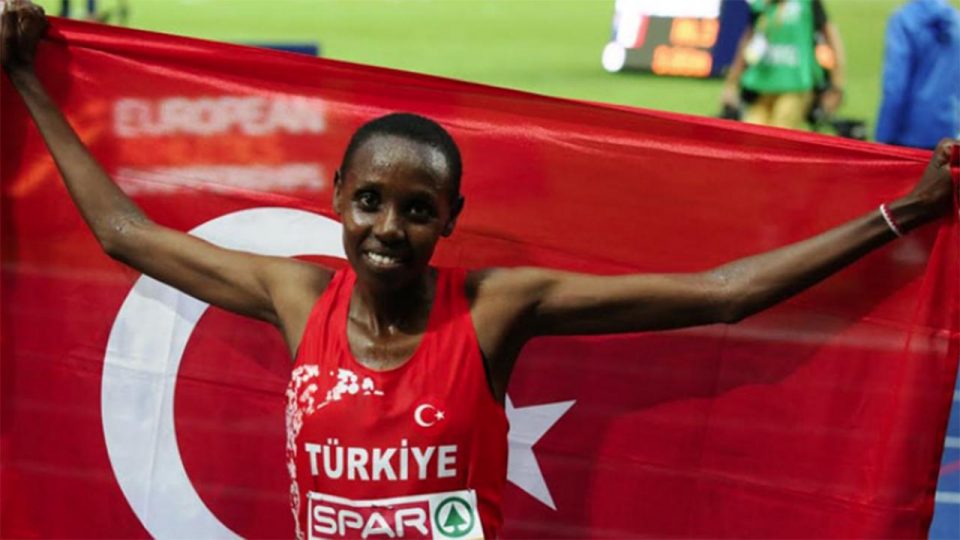 Milli atletler Yasemin Can ve Aras Kaya Almanya’da yarıştı