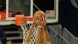 NBA'de Bucks ve Warriors serilerinde öne geçti