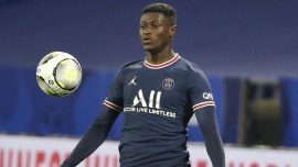 Paris Saint-Germain Nuno Mendes'i transfer etti