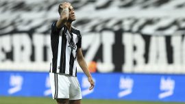 PFDK'den Beşiktaşlı futbolcu Josef de Souza'ya 2 maç ceza