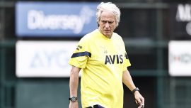 Fenerbahçe'de Jorge Jesus sol bek istedi