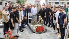 Süper Lig'e yükselen İstanbulspor'un kupası Trabzon'da