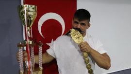 Başpehlivan Cengizhan Şimşek: Spora futbolla başladım