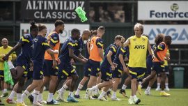 Fenerbahçe'nin kamp kadrosu belli oldu