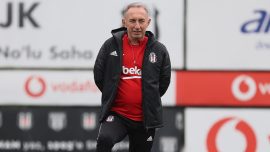 Beşiktaş'ta futbol gelişim direktörlüğüne Halim Okta getirildi