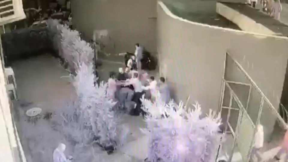 İstanbul’da taraftarlar arasında kavgaya: 4 kişi gözaltına alındı