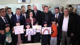 Ali Koç Tunceli'de öğrencilerle buluştu
