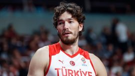 Milli basketbolcu Cedi Osman'dan depremzede çocuklar için çağrı