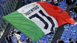 Irkçı tezahüratlar nedeniyle Juventus'a tribün kapatma cezası verildi