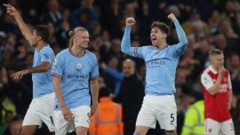 Manchester City Arsenal'ı dağıttı
