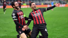 Milan, Napoli'yi tek golle geçti