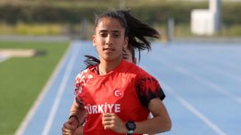 Milli atlet Derya Kunur Çin'de de rekor kırmak istiyor