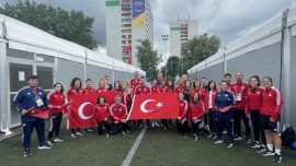 Polonya'da milli sporcular Avrupa Oyunları Köyü'nde bayramlaştı