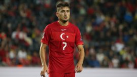 Cengiz Ünder Fenerbahçe için İstanbul'a geldi