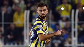 Fenerbahçe, Rossi'nin transferi için görüşmelere başlandığını açıkladı
