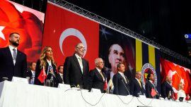 Fenerbahçe'de Olağanüstü Tüzük Tadili Genel Kurulu başladı